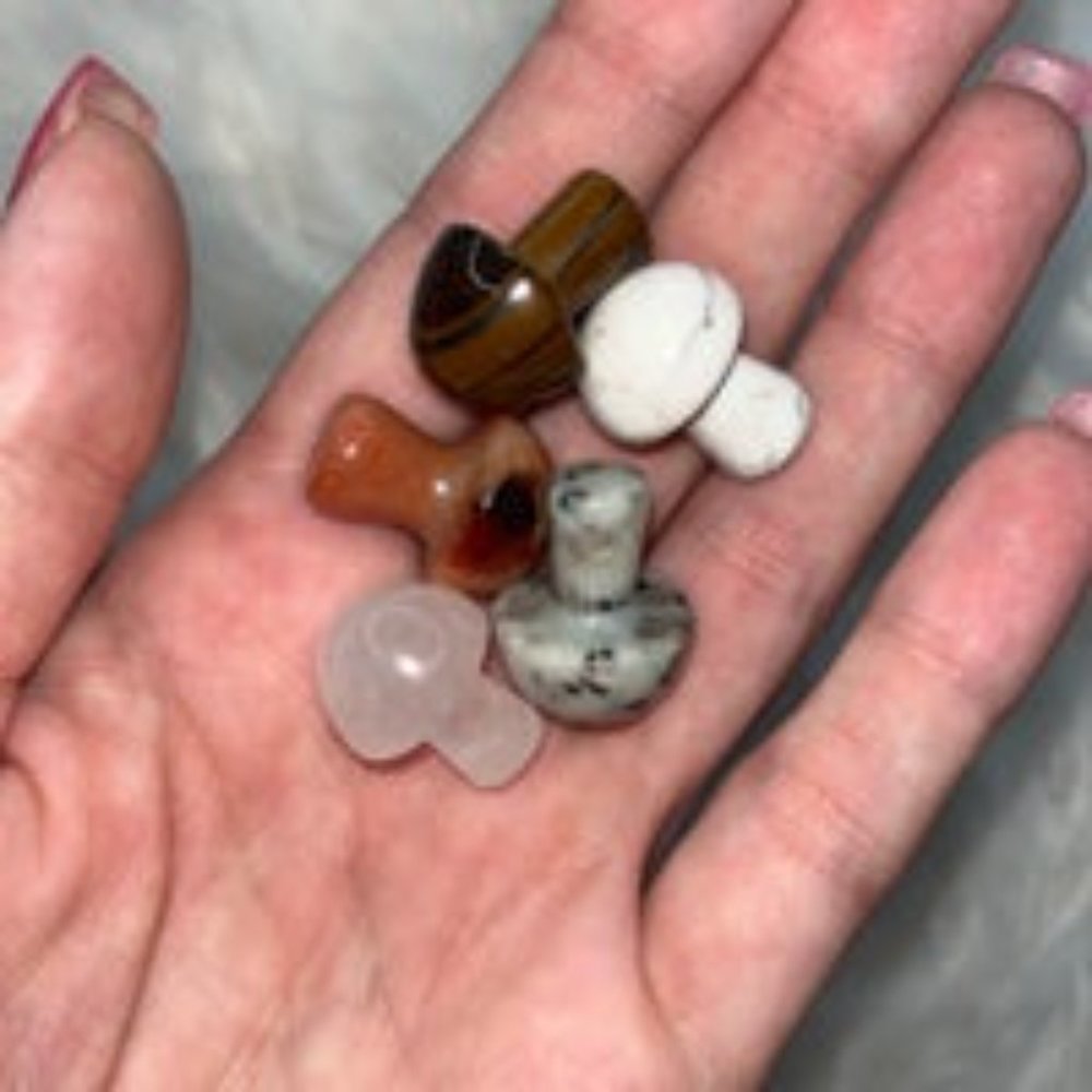Crystal Magic Mushroom Set - Picture 12 of 13